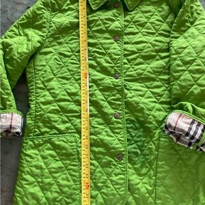 Burberry quilted shell jacket snap closure lime green